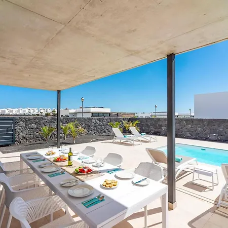 Iraya By Πλάγια Μπλάνκα